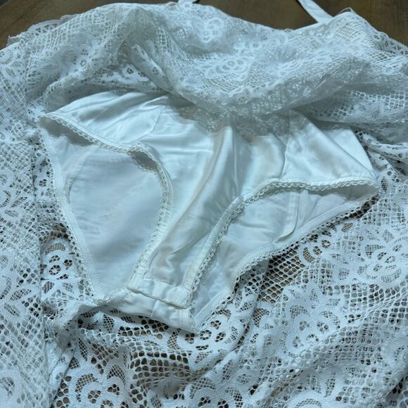 For Love and‎ Lemons Sonnet Lace Maxi Dress Medium White Halter - Picture 8 of 16